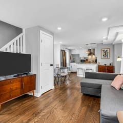 607 SW Central Ave