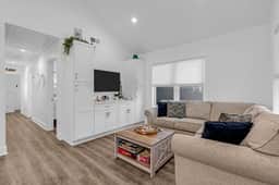 202 15th Ave (Whole House) - Image 2