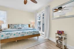 21 Blaine Ave #22 - Image 4
