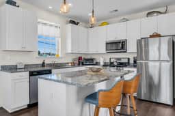 1827 W Pennsylvania Ave - Image 3
