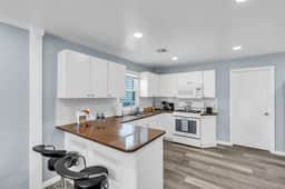 120 Blaine Ave Unit A - Image 3