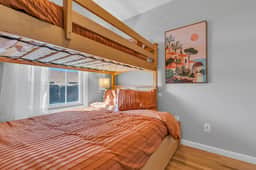 326 Sumner Unit #2 - Image 3