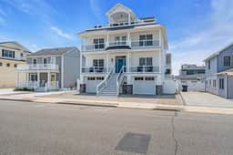 13 5th Ave - Image 4