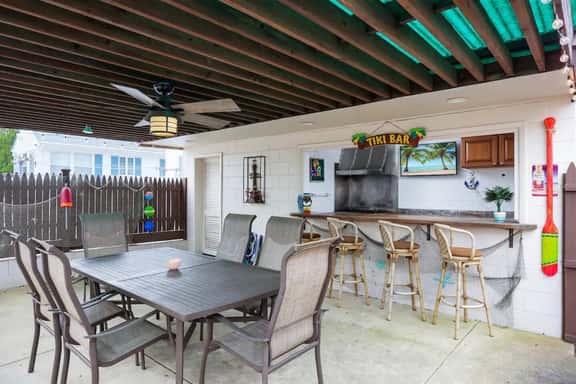 318 Blaine Ave - Image 1