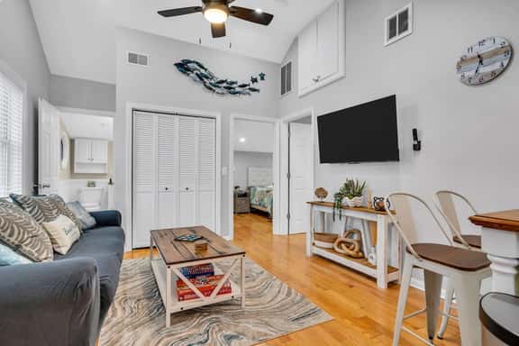 324 Sumner Unit #2 - Image 1