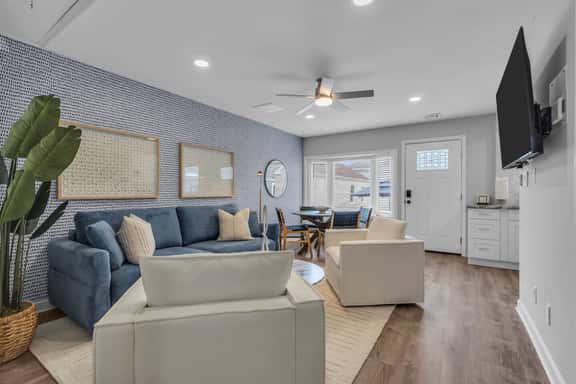 320 Frankline Ave Unit #4 - Image 1