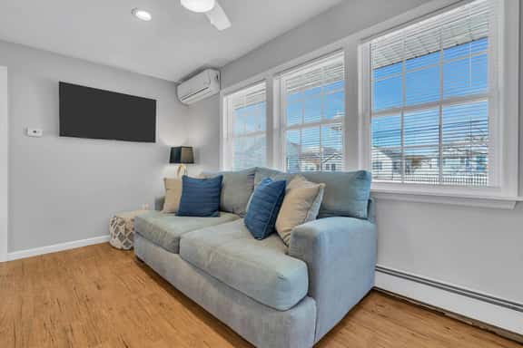 311 Blaine Unit #1 - Image 1