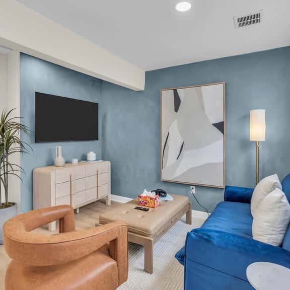 320 Franklin Ave Unit #1 - Image 1