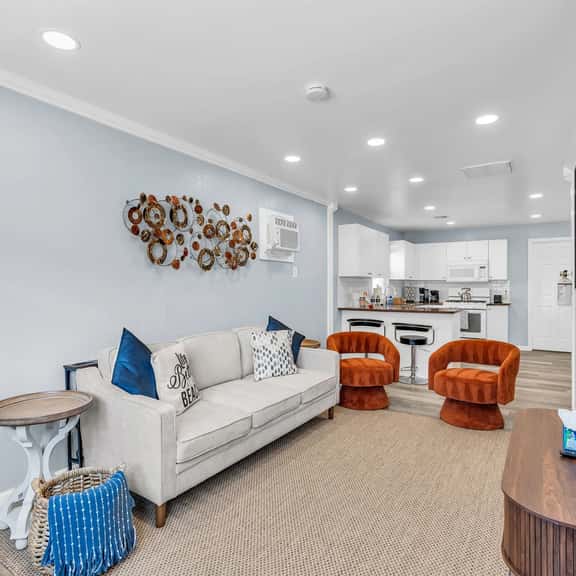 120 Blaine Ave Unit A - Image 1