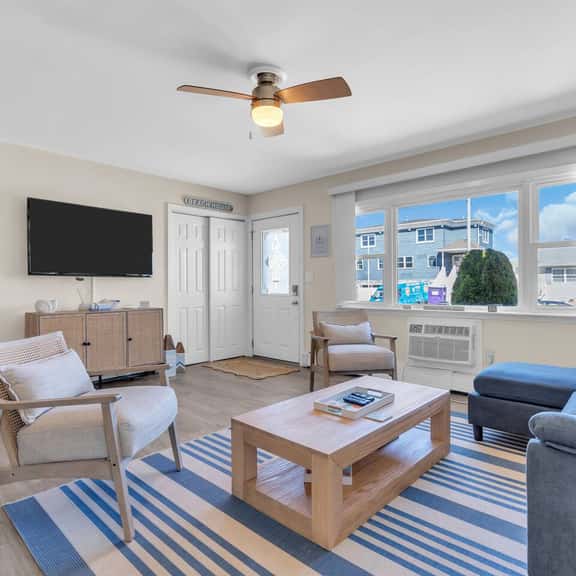 209 4th Ave - Image 1