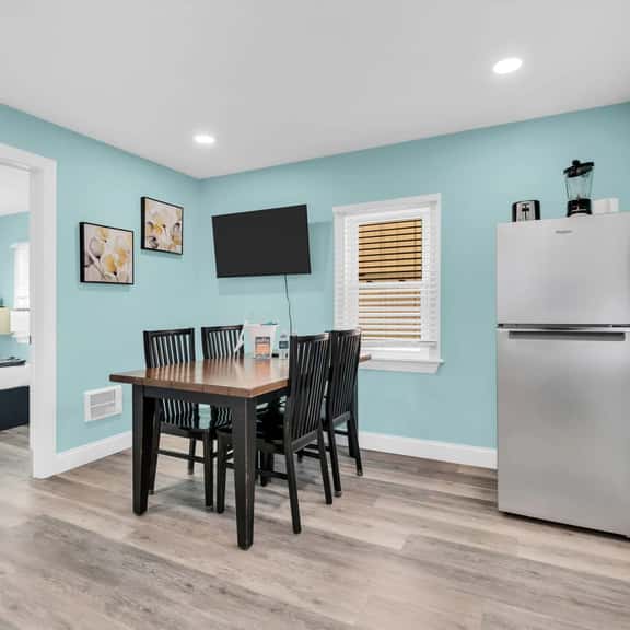 43 Franklin Ave Unit C - Image 1