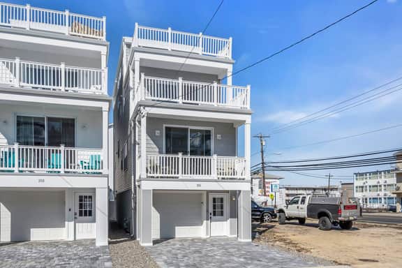 206 Kearny - Image 5