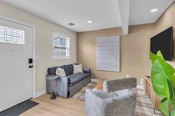 320 Franklin Ave Unit #2 - Image 2
