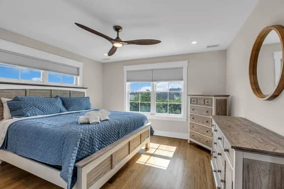 808 Central Unit #4 - Image 2