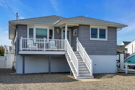 1827 Washington Ave - Image 2