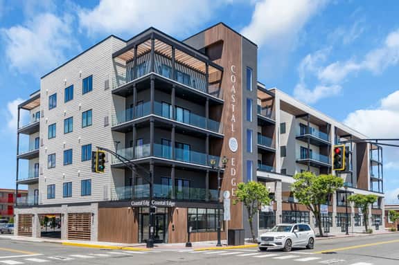 401 Blvd #306 - Image 3